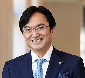 総長　西原 廉太