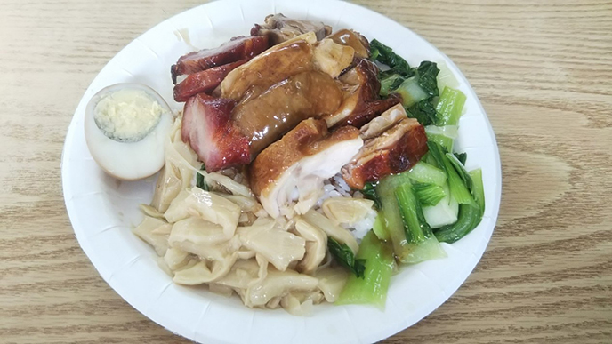 永康街の肉三種盛りご飯